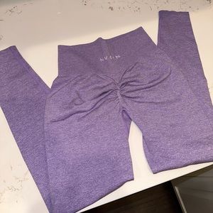 NVGTN Scrunch Leggings